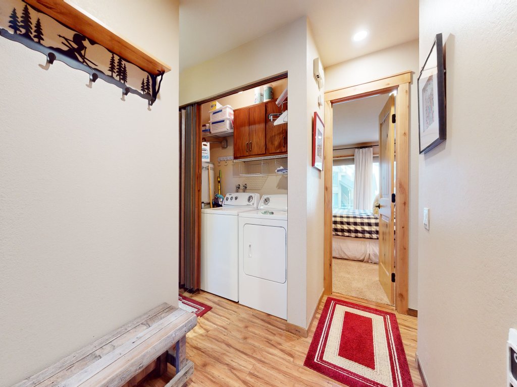 Snowcreek I #47 Vacation Rental in Mammoth Lakes - RedAwning