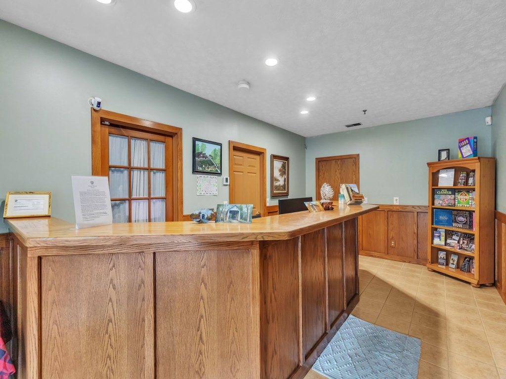 3rd Floor Front Side Penthouse Suite - 302 Vacation Rental in Indiana - RedAwning