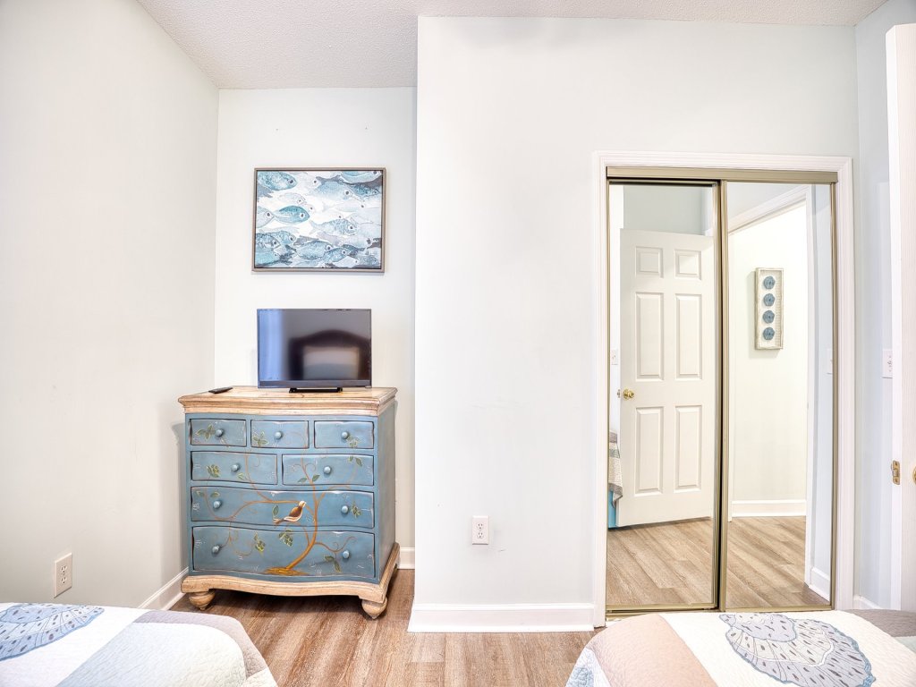 1212 Ironwood Vacation Rental in North Myrtle Beach - RedAwning