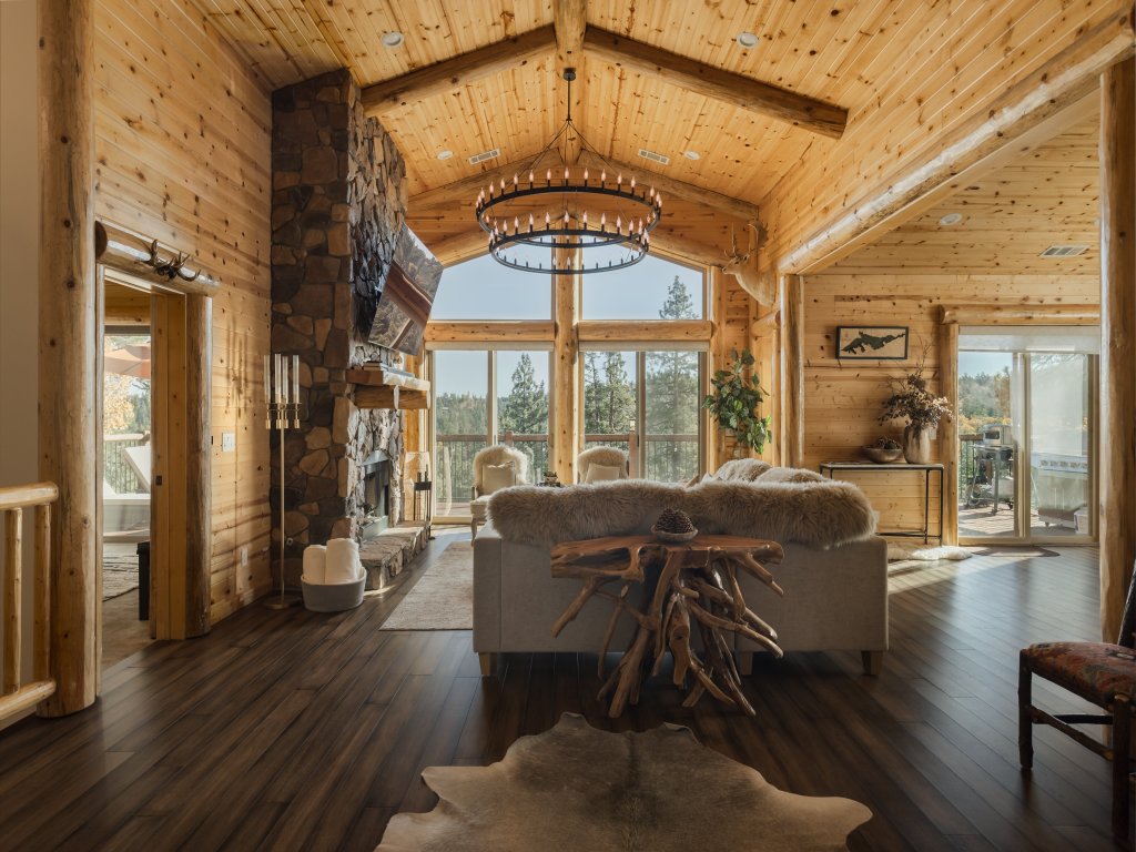 59 - Eagles Peak Lodge Vacation Rental in Big Bear Lake - RedAwning