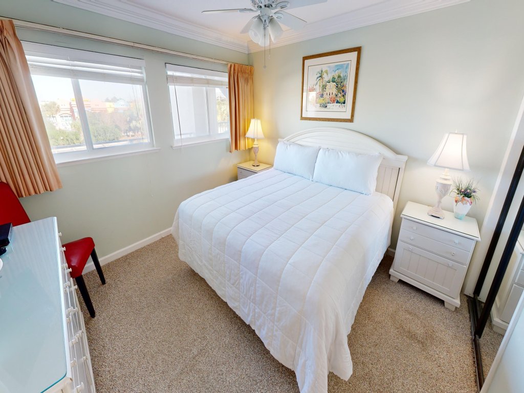 Beach House 304B Vacation Rental in Miramar Beach - RedAwning