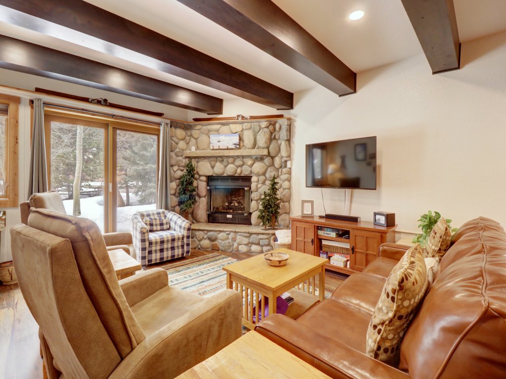 PG G-6 Peregrine 2Br 2Ba Vacation Rental in Copper Mountain - RedAwning