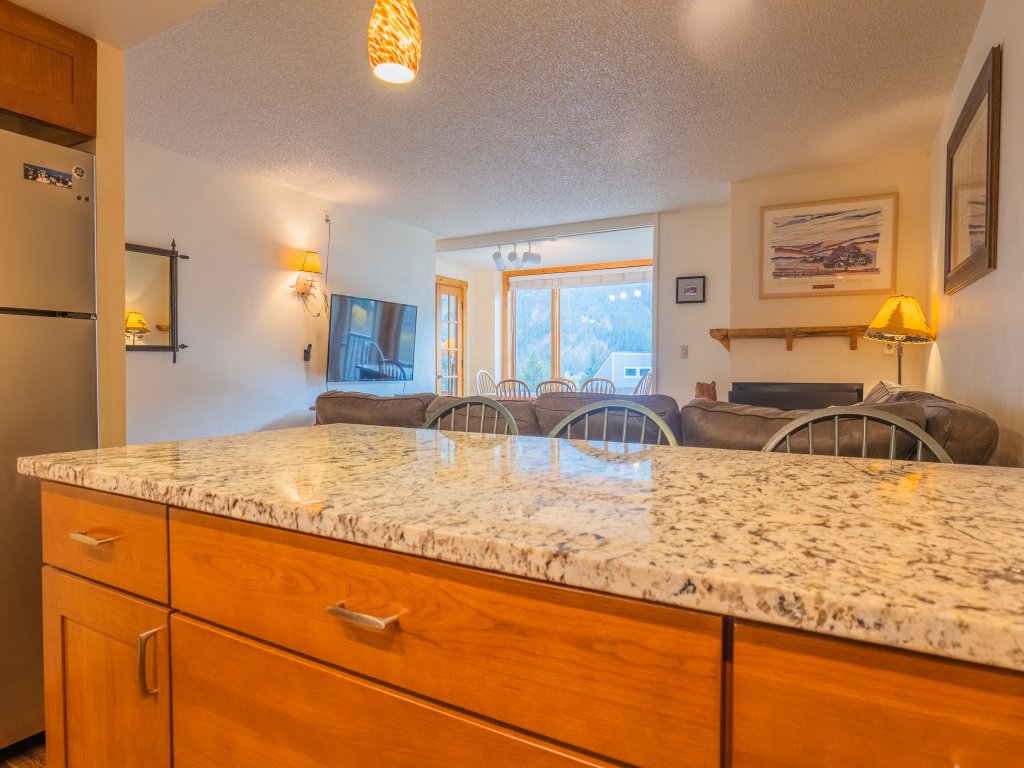 SH301 Summit House Vacation Rental in Copper Mountain - RedAwning