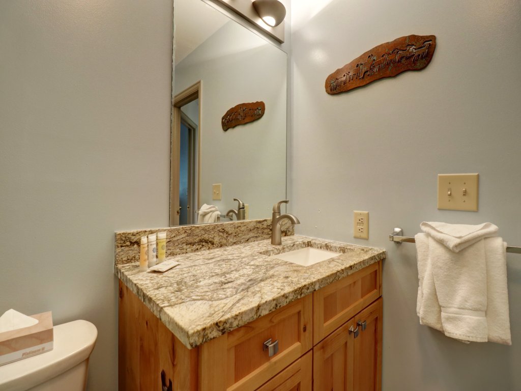 Woods21 Townhome Vacation Rental in Copper Mountain - RedAwning