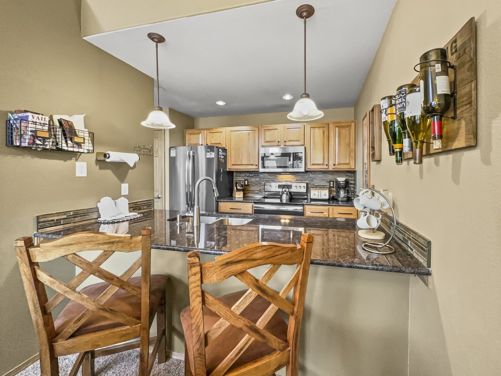 B6 Tarn Landing 1Br 3Ba Vacation Rental in Colorado - RedAwning