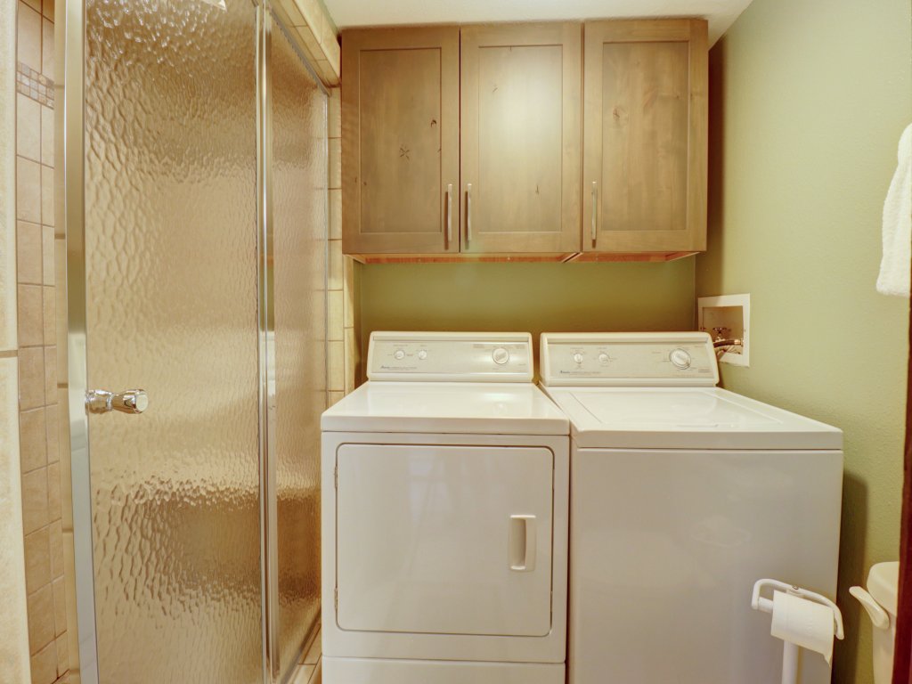 E101 Lake Cliffe Vacation Rental in Dillon - RedAwning