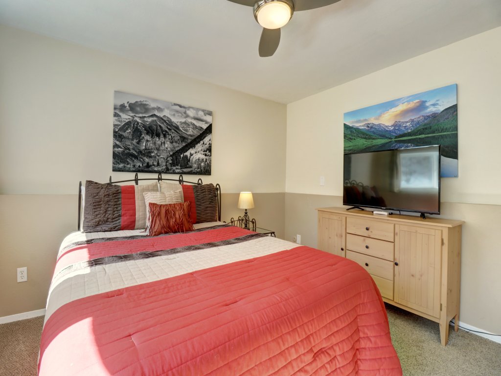 334 Willow Lake Ct. 4Br w/loft 3Ba Vacation Rental in Silverthorne - RedAwning