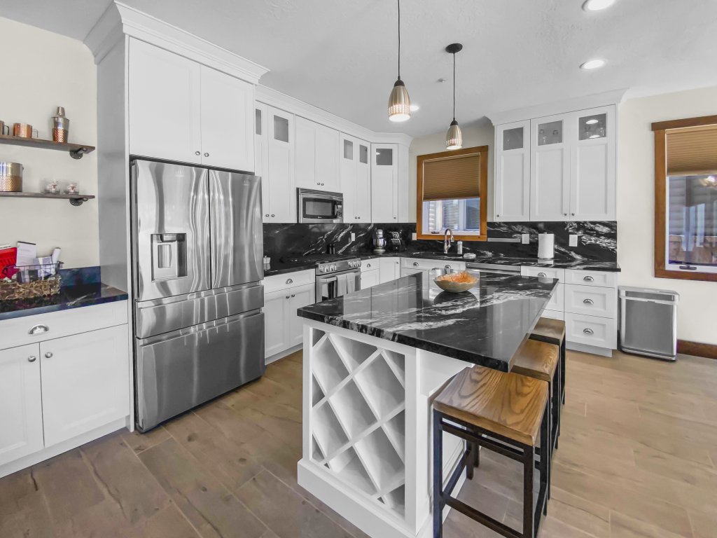 Deer Valley Luxury 203 Chaparral Prime Escape Vacation Rental in Park City - RedAwning