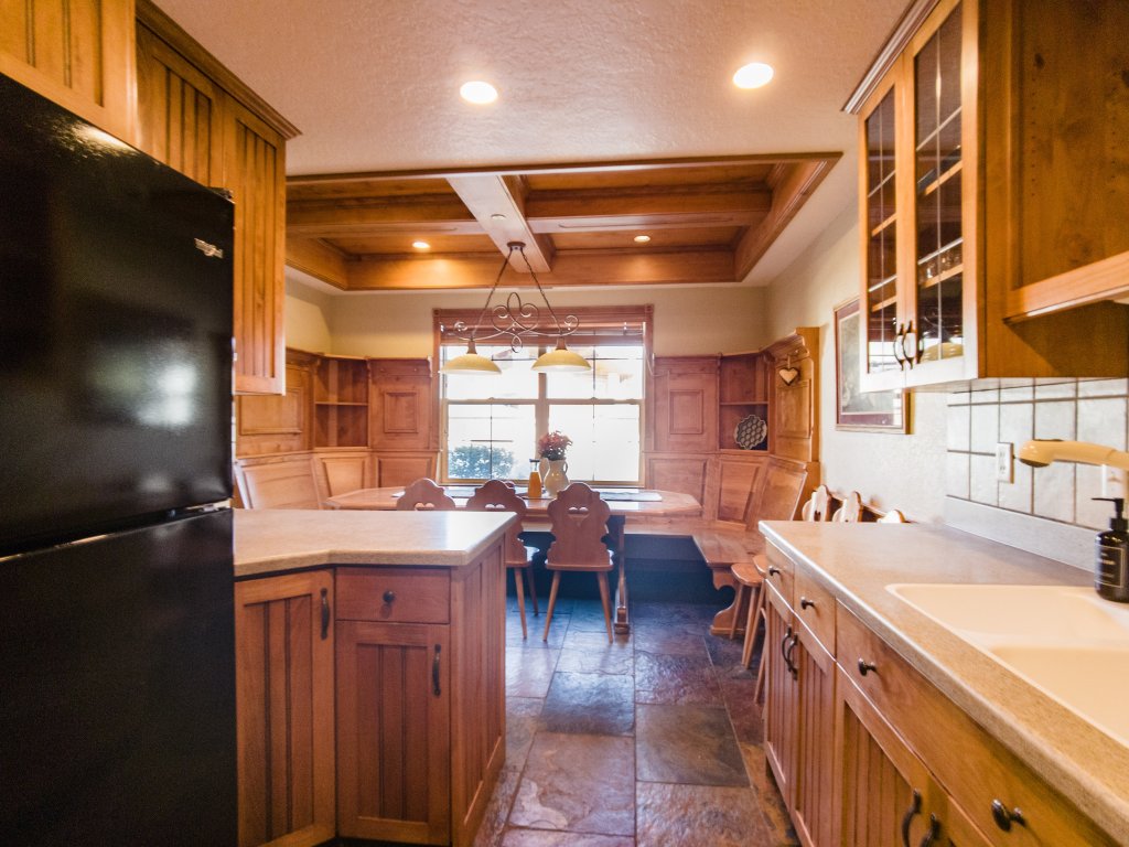 3 Bedroom 3 Bathroom Zermatt Villages 773 Vacation Rental in Midway - RedAwning