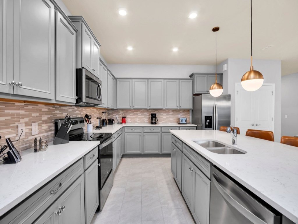 Mickey's Stunning Luxury Island Home -Cinema Room Vacation Rental in Davenport - RedAwning