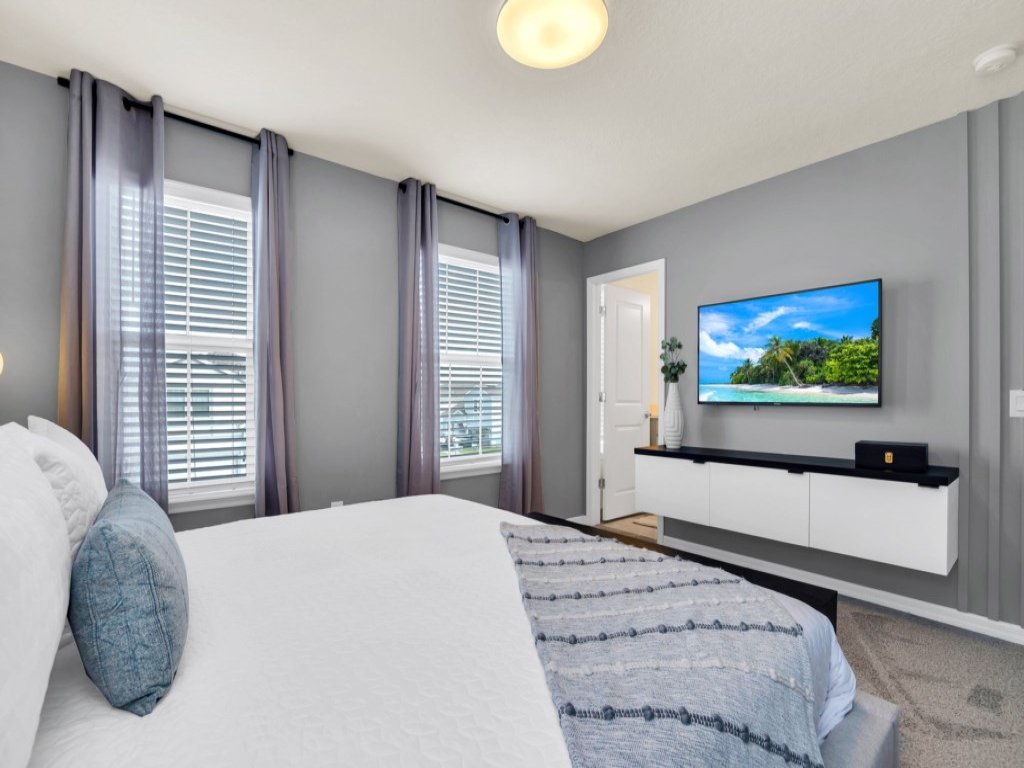 Mickey's Stunning Luxury Island Home -Cinema Room Vacation Rental in Davenport - RedAwning