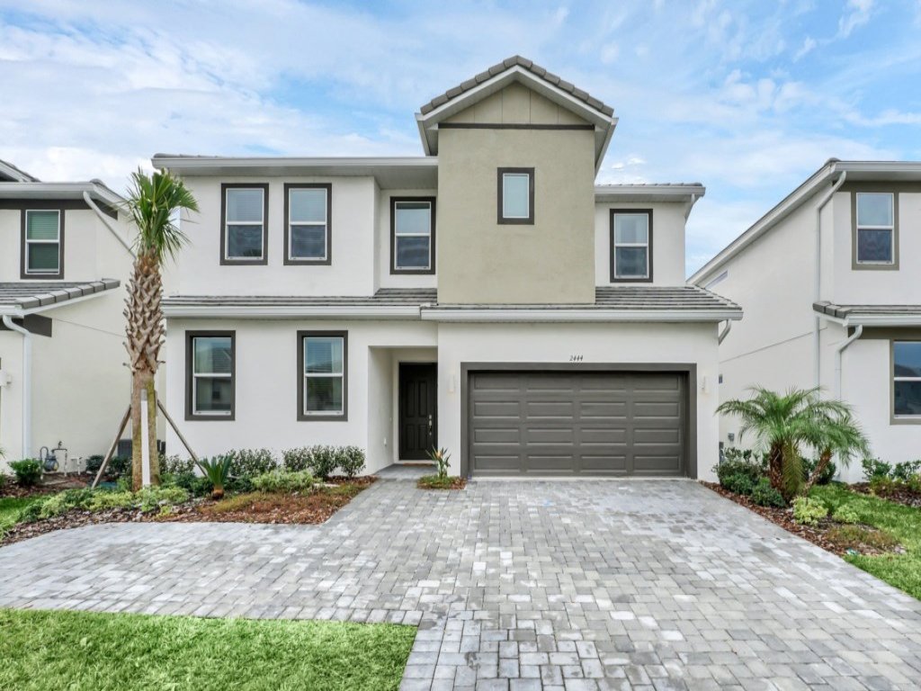 Super Fun Home For Kids & Families - Private Pool  Vacation Rental in Kissimmee - RedAwning