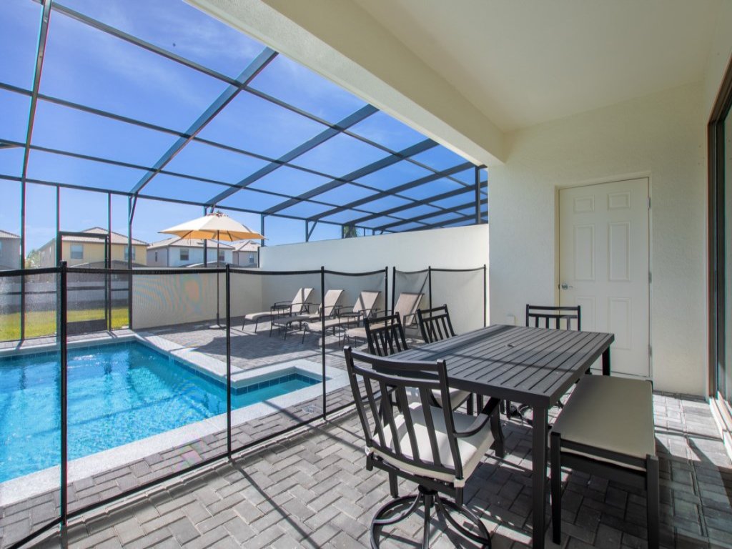 Beautiful 5 Bed Pool Home At Resort- No Resort Fee Vacation Rental in Kissimmee - RedAwning