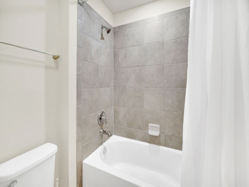Windsor Island Gated Resort With Private Pool Vacation Rental in Davenport - RedAwning