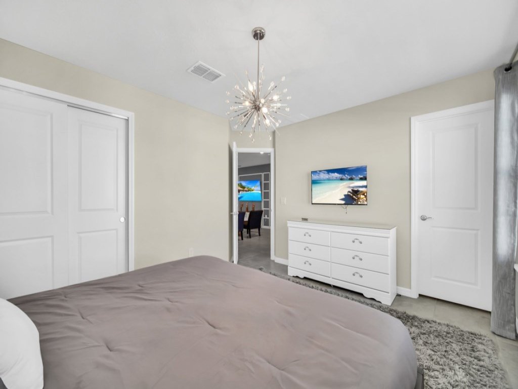 Exciting Brand New Home Sleeps 31 Guest Big Beds Vacation Rental in Davenport - RedAwning