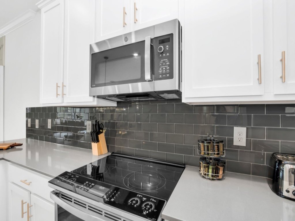 Brand New House Private Lake View 3009 Protagonist Vacation Rental in Kissimmee - RedAwning