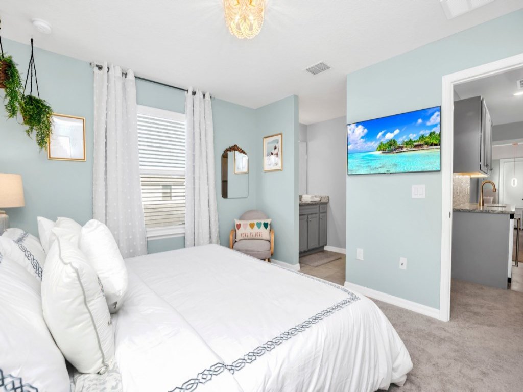 Prestigious Private Pool Home In Upscale Resort! Vacation Rental in Davenport - RedAwning
