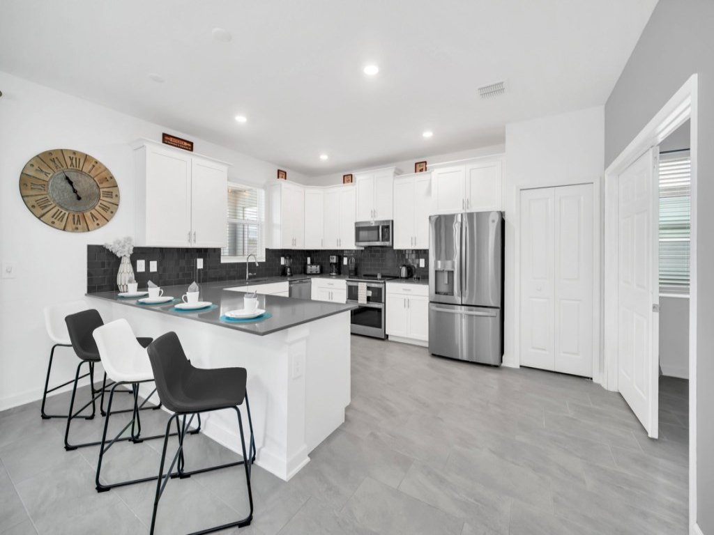 Magnificent Star Wars & Designed Rooms Pool & Spa! Vacation Rental in Davenport - RedAwning