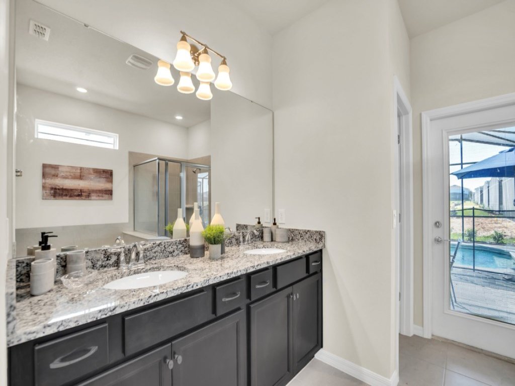 You Matter Enchanted Villa  4265 Vacation Rental in Davenport - RedAwning