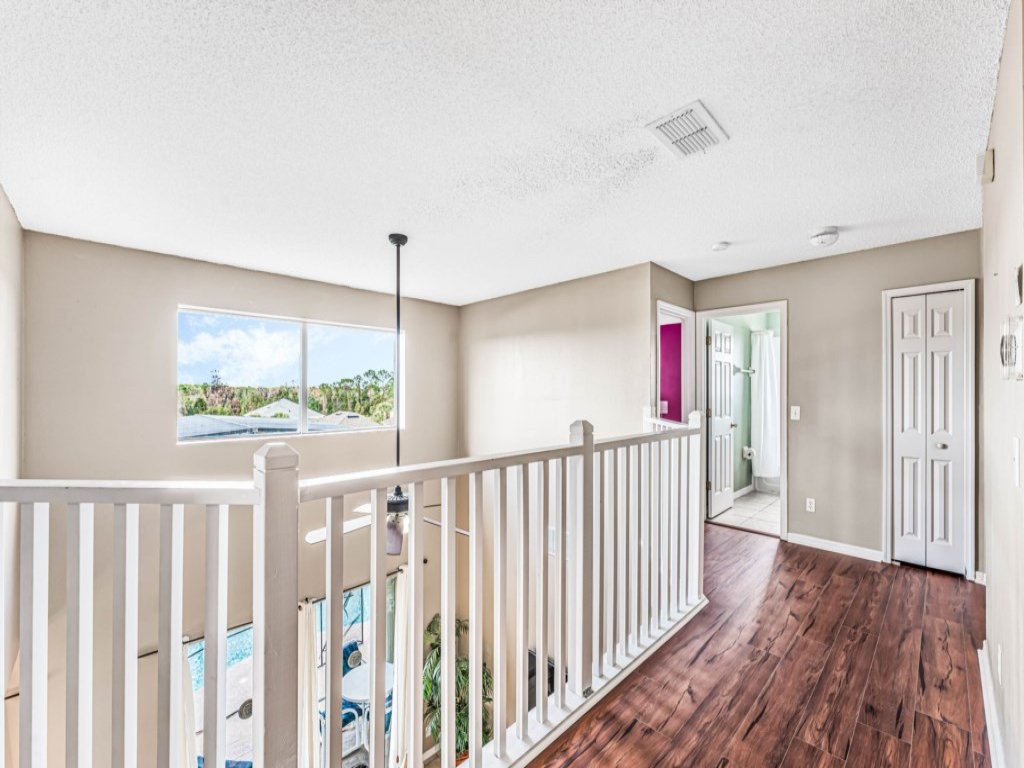 Emerald Island Large 8 Bed Home Golf Resort Vacation Rental in Kissimmee - RedAwning