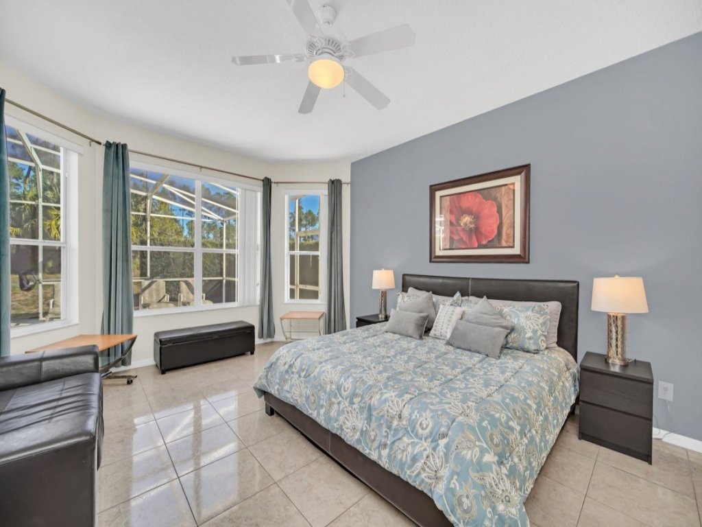 Spacious 7-bedroom villa with stunning golf course Vacation Rental in Davenport - RedAwning
