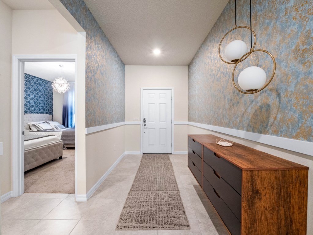 Family Fun Pool Table, Private Pool, Spa Vacation Rental in Davenport - RedAwning