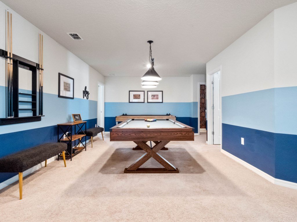 Family Fun Pool Table, Private Pool, Spa Vacation Rental in Davenport - RedAwning