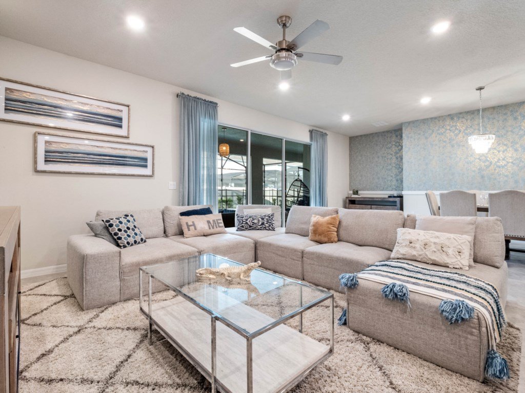 Family Fun Pool Table, Private Pool, Spa Vacation Rental in Davenport - RedAwning
