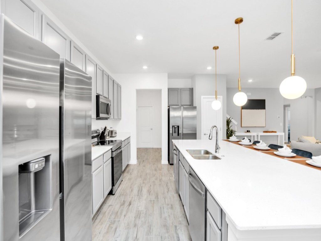 Dynamic 15 Bed With Character Bedrooms Pool, Spa! Vacation Rental in Kissimmee - RedAwning