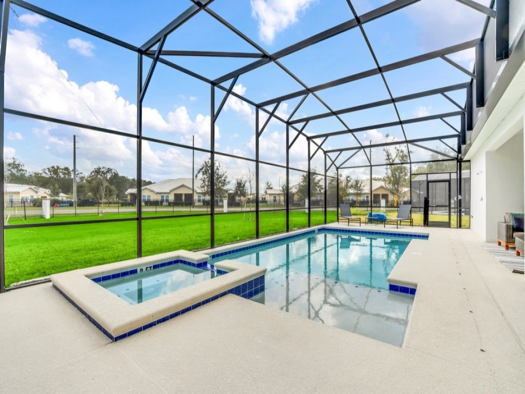 Dynamic 15 Bed With Character Bedrooms Pool, Spa! Vacation Rental in Kissimmee - RedAwning