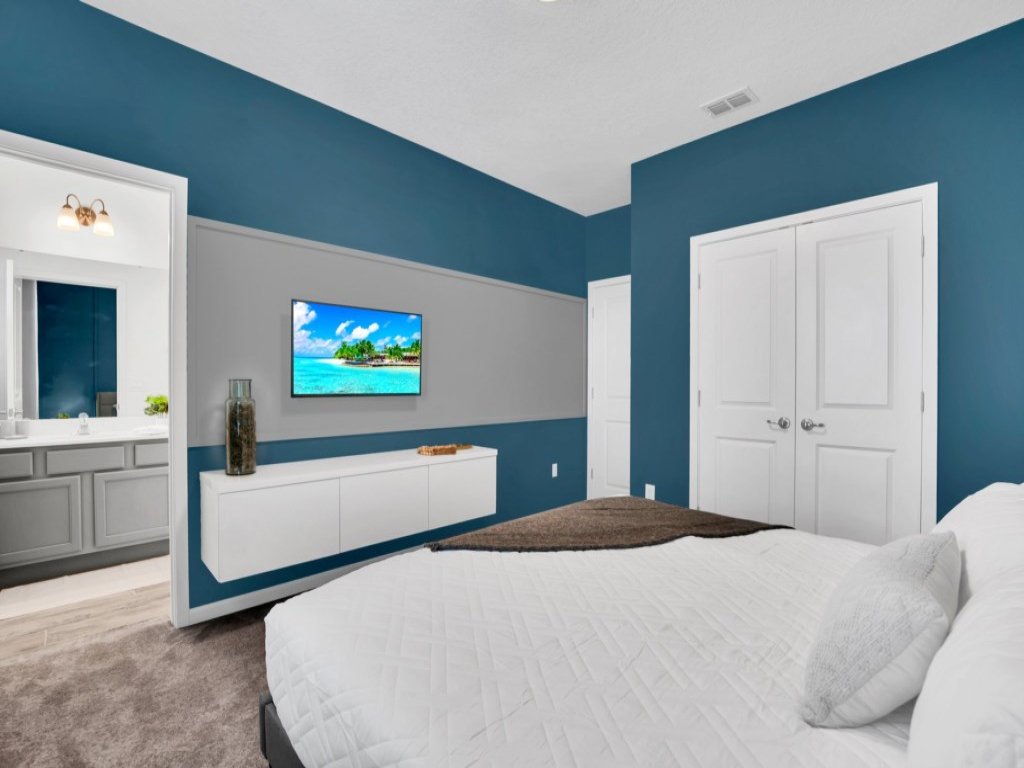 Dynamic 15 Bed With Character Bedrooms Pool, Spa! Vacation Rental in Kissimmee - RedAwning