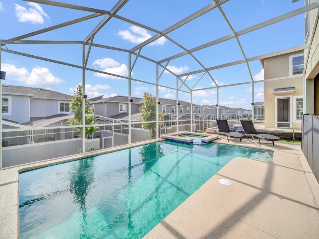 Amazing 6 Bedroom Villa 1117 Kingsbarn Vacation Rental in Davenport - RedAwning