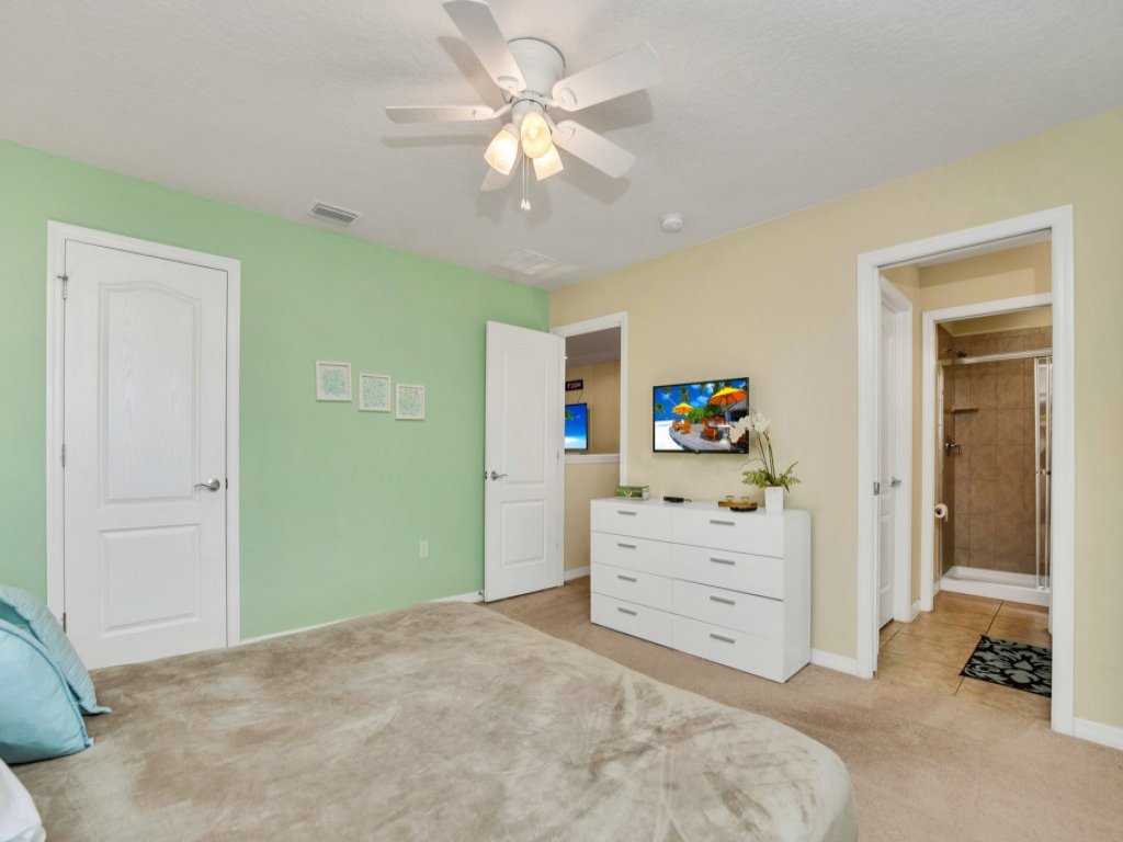 Themed Bedrooms & Private Pool Gated in Fun Resort Vacation Rental in Kissimmee - RedAwning