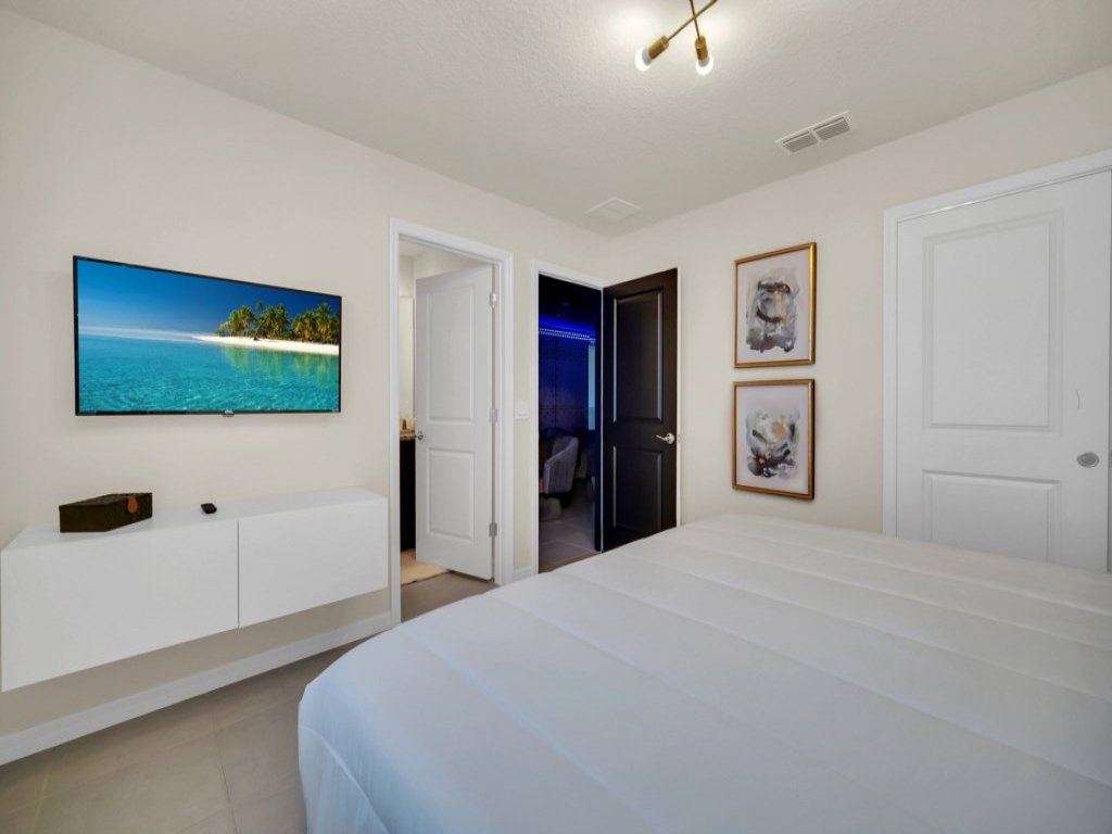 Luxury Home With Arcade, Movie Room, Private Pool Vacation Rental in Davenport - RedAwning