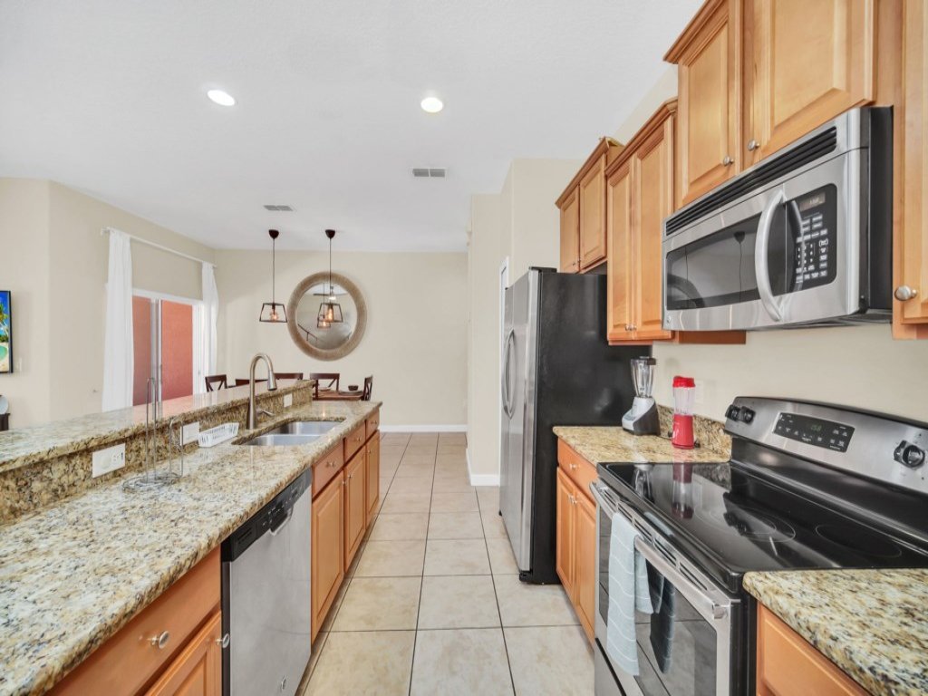 Paradise Palms Gated Resort Town-home With Pool! Vacation Rental in Kissimmee - RedAwning