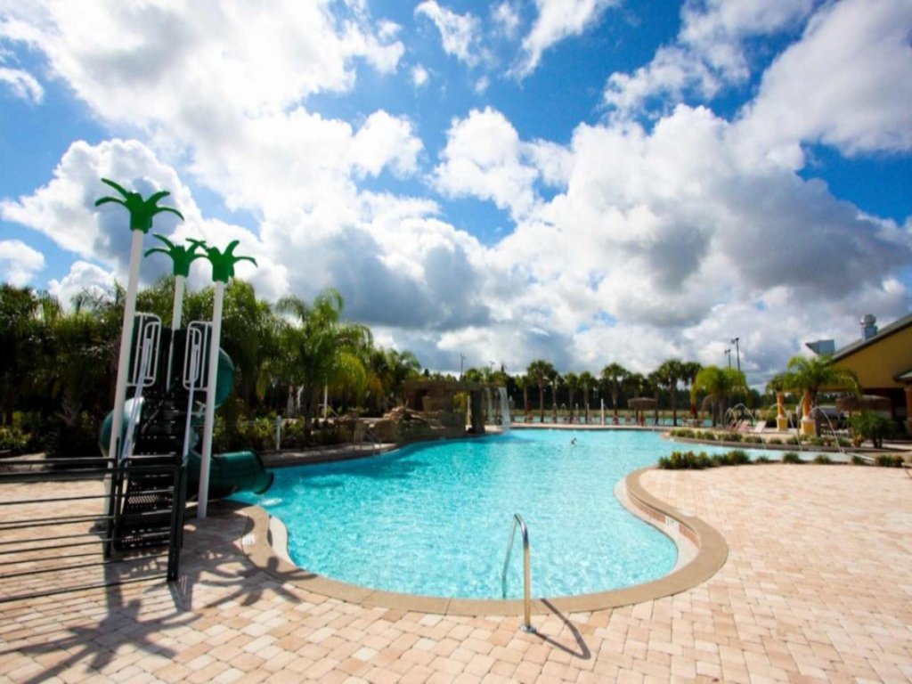 Paradise Palms Gated Resort Town-home With Pool! Vacation Rental in Kissimmee - RedAwning