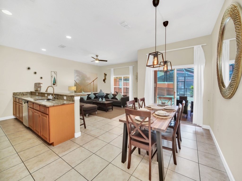 Paradise Palms Gated Resort Town-home With Pool! Vacation Rental in Kissimmee - RedAwning