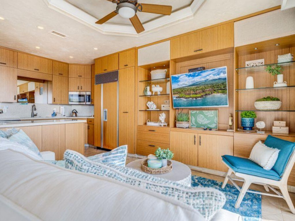 MAKENA SURF, #F-212 Vacation Rental in Hawaii - RedAwning