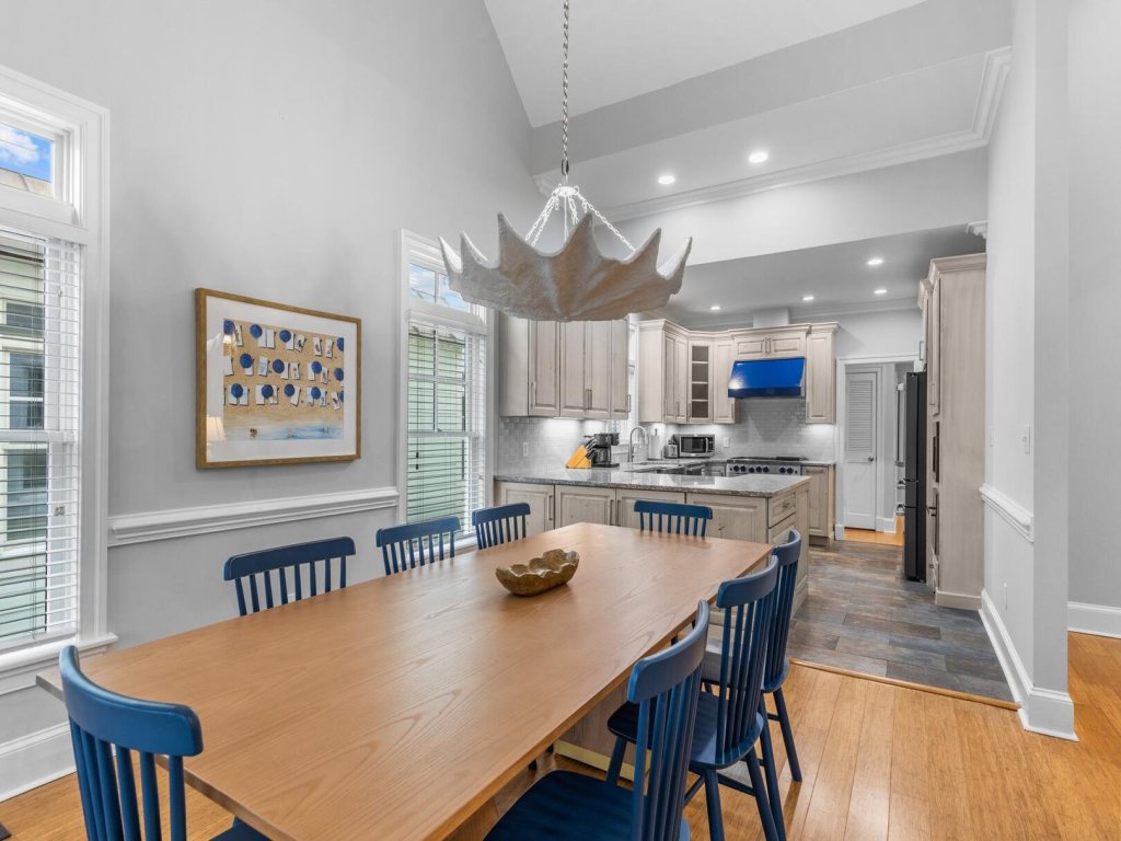 Posh Pelican Vacation Rental in North Carolina - RedAwning
