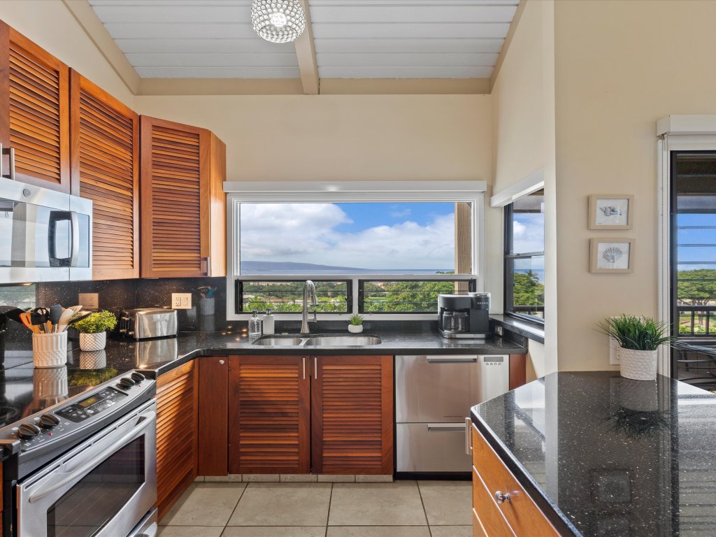 Wailea Ekolu 104 Vacation Rental in Wailea - RedAwning