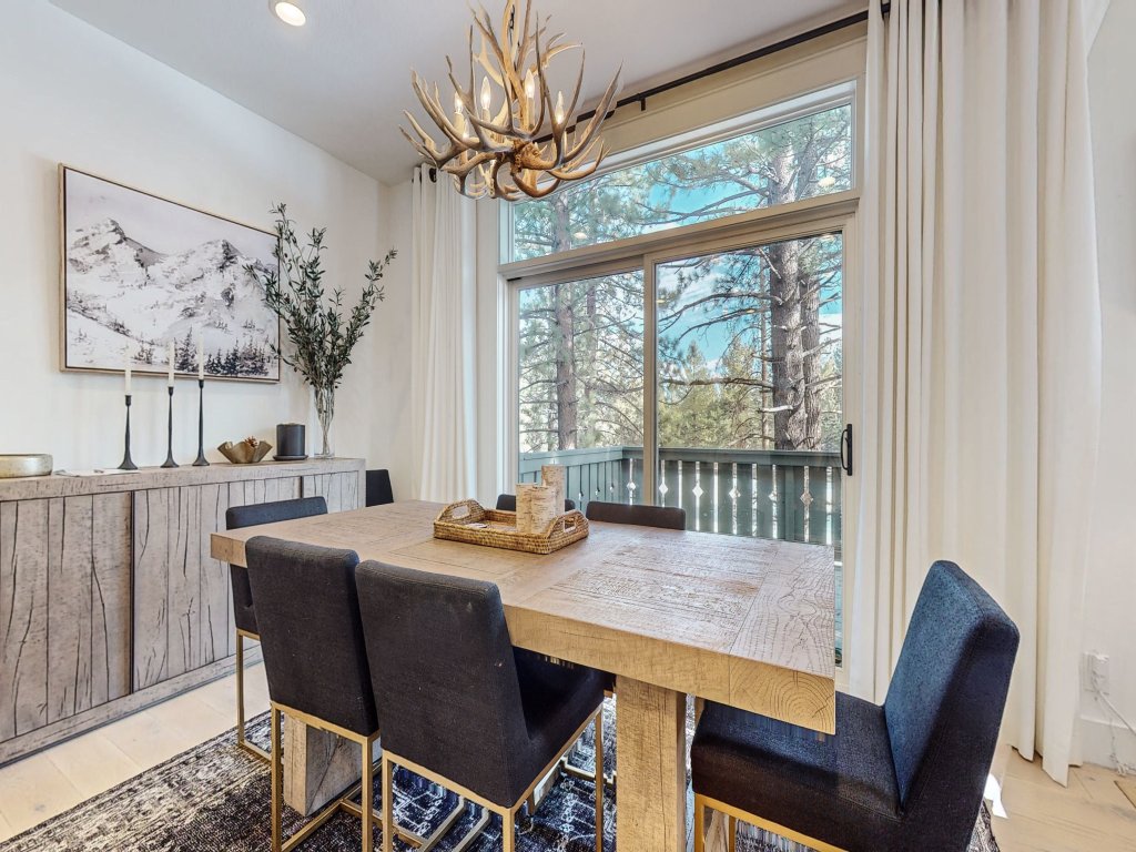 Timbers #12 Vacation Rental in Mammoth Lakes - RedAwning