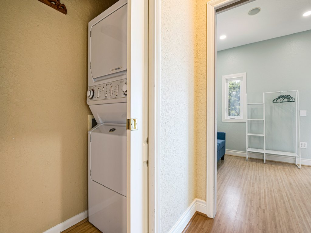 Crystal Beach Villa Vacation Rental in Texas - RedAwning