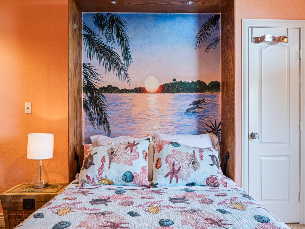 Crystal Beach Villa Vacation Rental in Texas - RedAwning