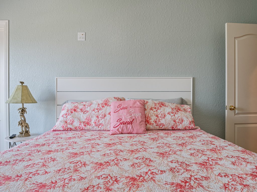 Crystal Beach Villa Vacation Rental in Texas - RedAwning