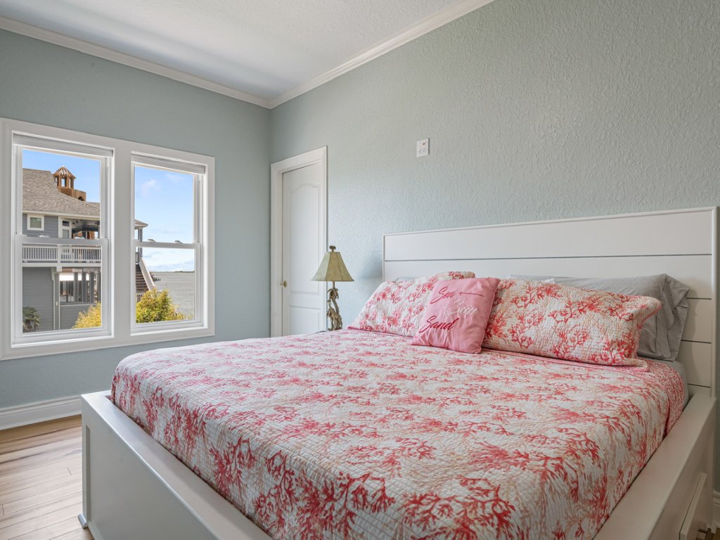 Crystal Beach Villa Vacation Rental in Texas - RedAwning
