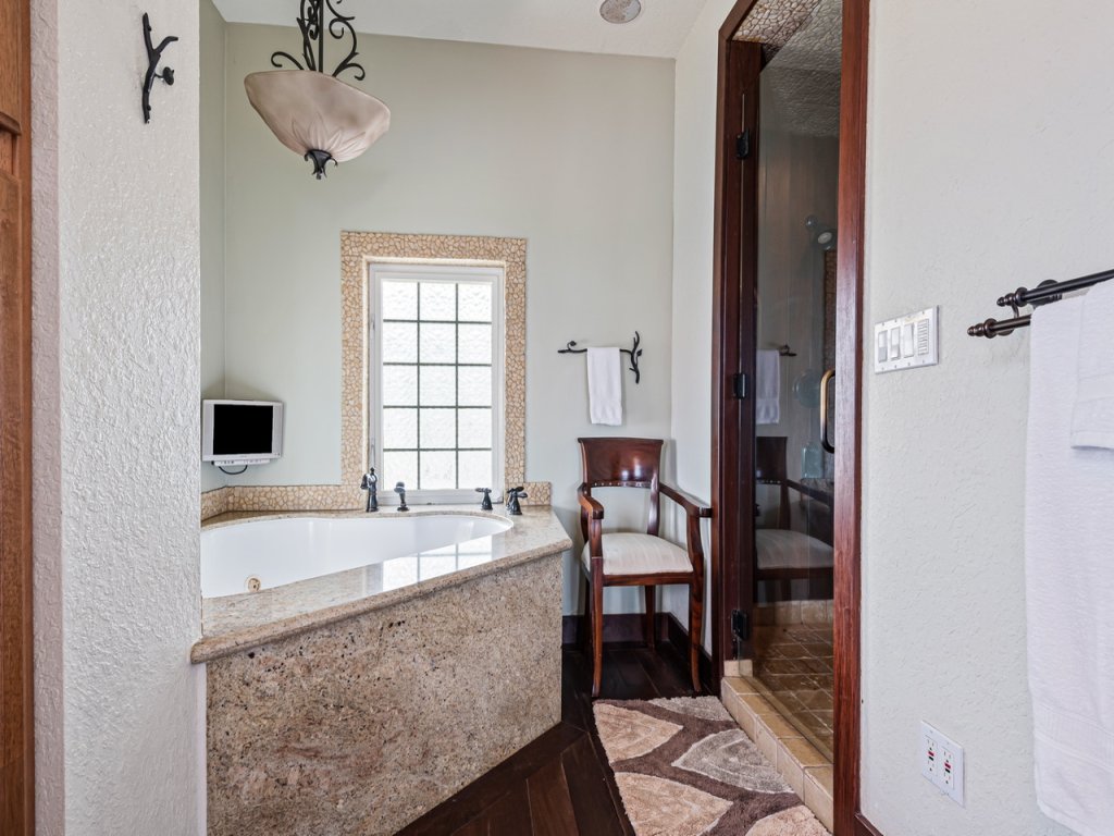 Crystal Beach Villa Vacation Rental in Texas - RedAwning