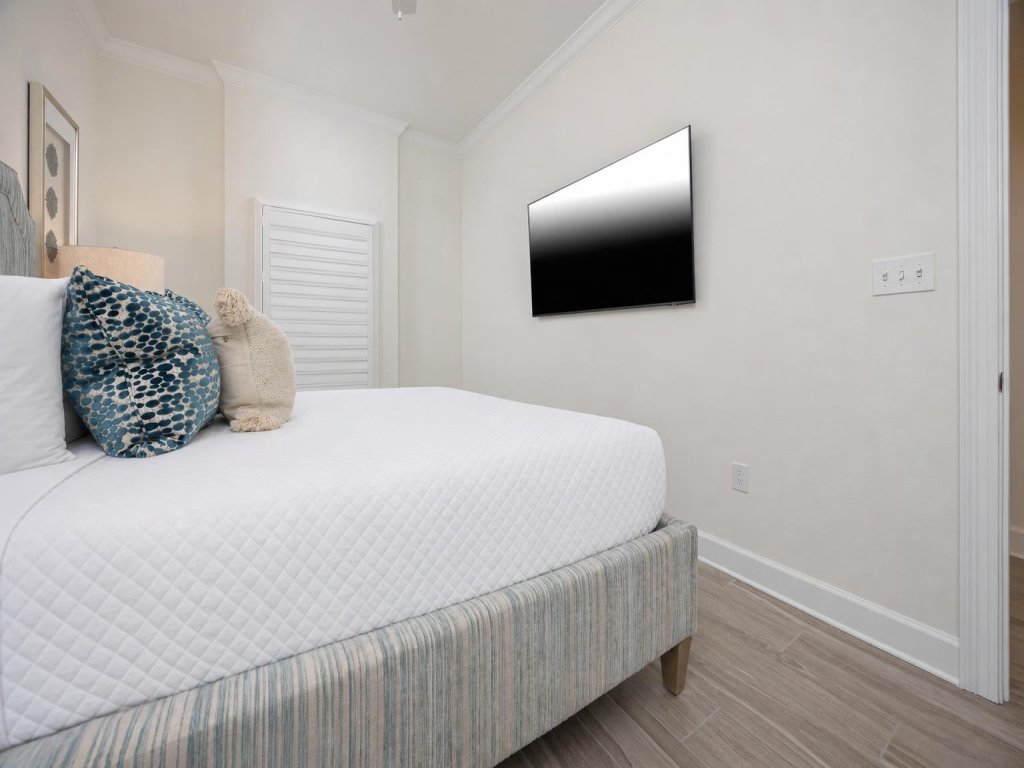 Phoenix Gulf Towers 2106 Vacation Rental in Orange Beach - RedAwning