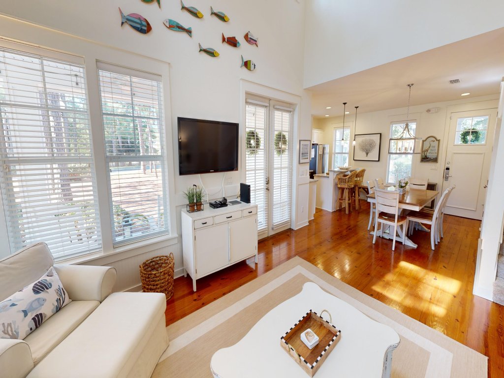 Cindie's Song Vacation Rental in Miramar Beach - RedAwning