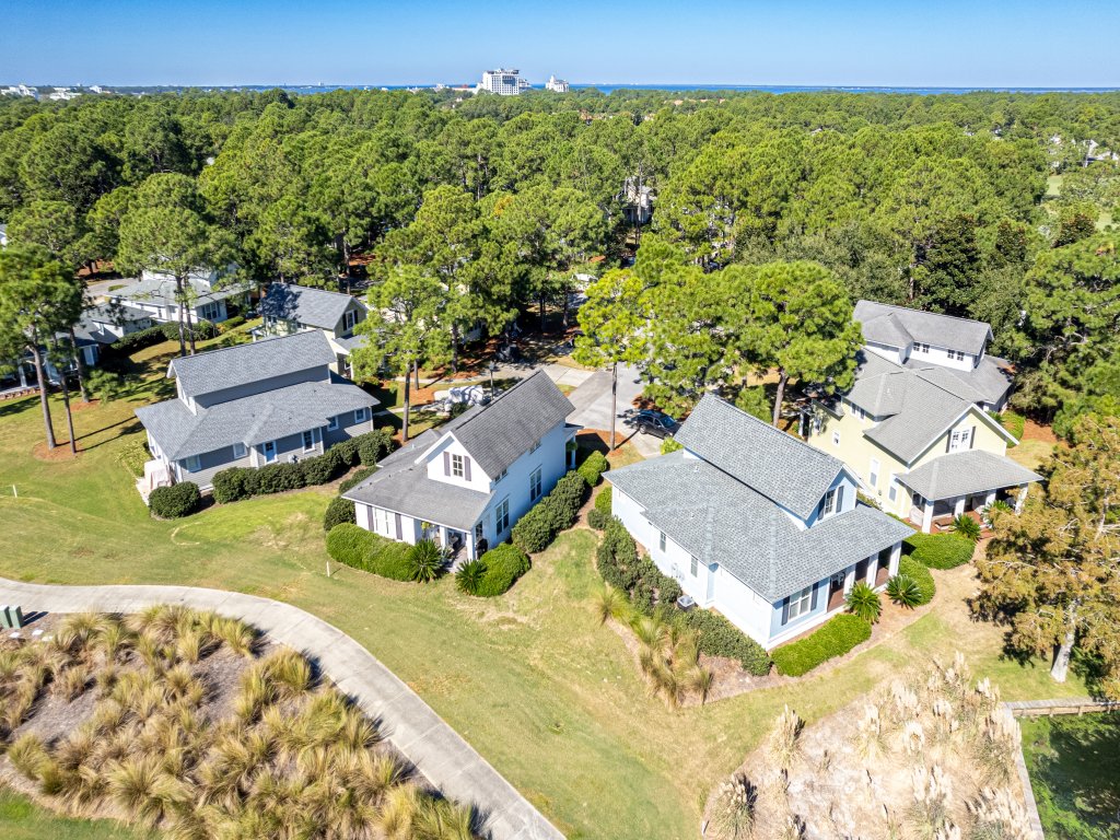 Cindie's Song Vacation Rental in Miramar Beach - RedAwning