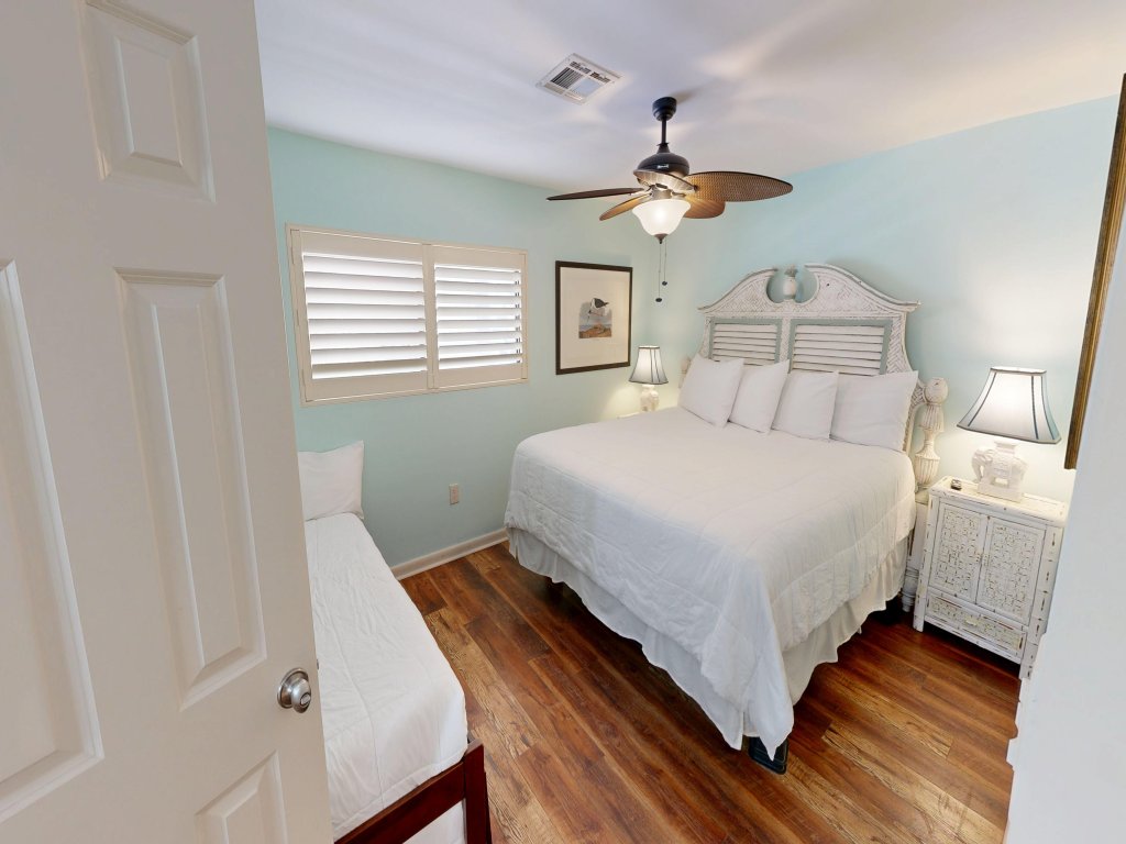 Aegean 214 Vacation Rental in Destin - RedAwning